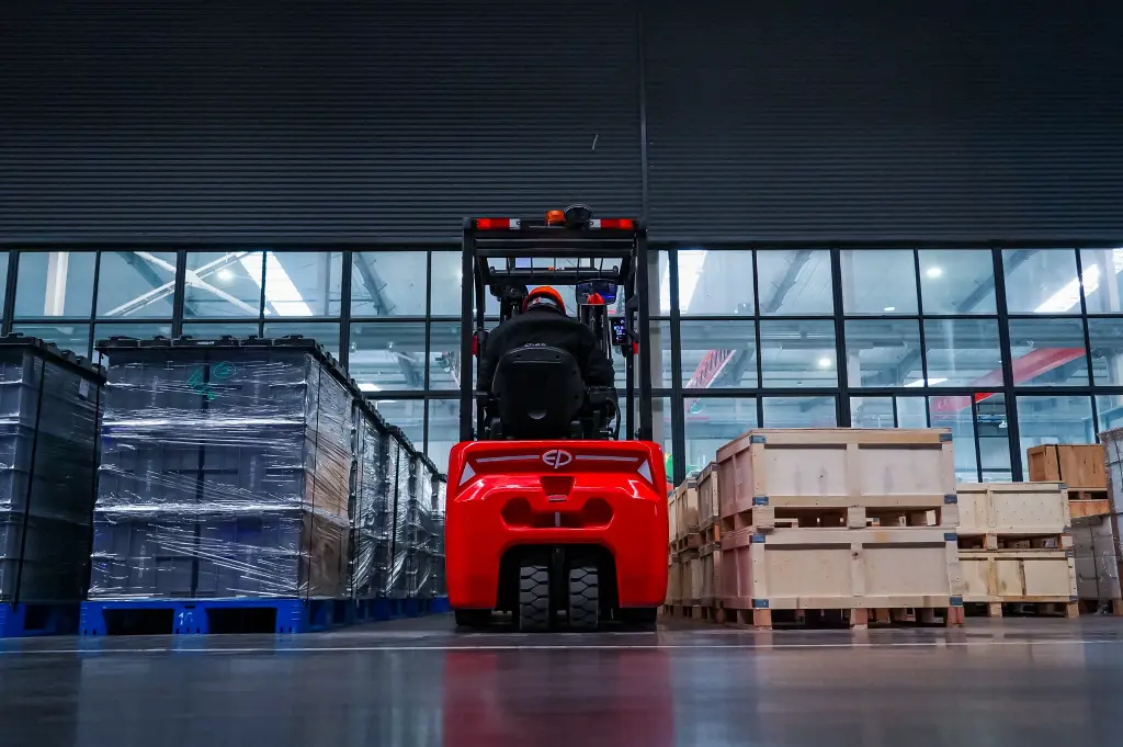 1764930429139-5l1f75 (1).webp